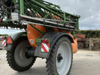 Fieldsprayer pull-type Amazone UX 5200