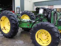 Tractor John Deere 6000- 30 4 cyl. Tractor voor Sloop