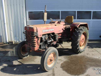 Oldtimers McCormick Mc Cormick International Harvester Farmall D-430 trekker D430 tractor