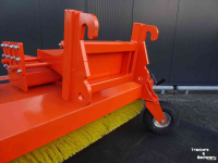 Sweeper Hofstede Veegmachine model SMART shovel model parallelogram pendel verwisselbaar koppel bord