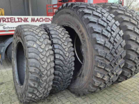 Wheels, Tyres, Rims & Dual spacers BKT 710/70R42 Ridemax en Mitas HCM 440/80R34 (M+S)