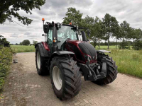 Tractor Valtra N174 Versu