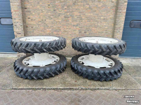 Wheels, Tyres, Rims & Dual spacers BKT 300/95R46 + 320/90R46