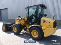 Wheelloader Caterpillar 908 Shovel Demo
