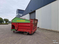 Silage-block distribution wagon Strautmann BVW Blokkenverdeelwagen
