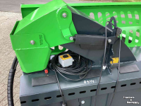 Straw spreader for boxes VDW Unocompact