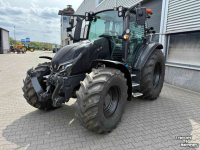 Tractor Valtra Demo G125 Active met kruipbak