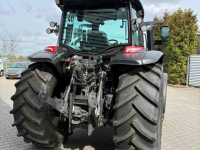 Tractor Valtra Demo G125 Active met kruipbak
