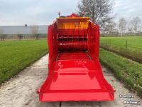 Straw spreader for boxes Teagle Tomahawk 8200SC stroverdeler