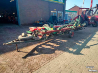 Vegetable- / Precision-seed drill Monozentra Vicon Monozentra S 12 x 50 bietenzaaier op kar