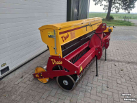 Overseeder Vredo 229.07.05 agri doorzaaimachine