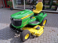 Ride-on mower John Deere X750