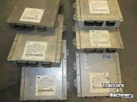 Tractor New Holland ECU  Diverse en Bedieningshendels.
