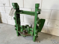 Other tractors and accessories John Deere 7R trekhaak Sauermann 390mm