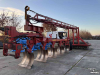 Ploughs Niemeyer Ultra 3-140 zwenkploeg met pakker
