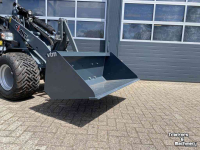 Loading buckets VTM SC Grondbak 140 met Giant aanbouw