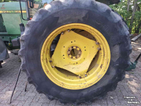 Wheels, Tyres, Rims & Dual spacers Good Year 18.4R38 velgen kleine steek banden wielen