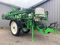 Fieldsprayer pull-type CHD 2727