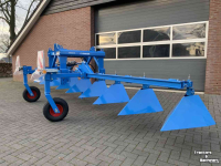 Rows sprayer Lemken Hengers Onderblad kappenspuit 8x75