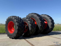 Wheels, Tyres, Rims & Dual spacers Trelleborg 710/70R38  &  600/65R28