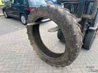 Wheels, Tyres, Rims & Dual spacers BKT 270/95R36 eenling gebruikt