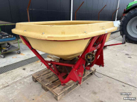Fertilizer spreader Vicon Pendelstrooier