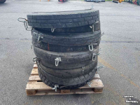 Pasture harrow Pirelli Weidesleep banden 295/80 R 225