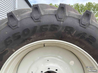 Wheels, Tyres, Rims & Dual spacers Trelleborg TM-800 Banden 650/65R42 Vaste Velg