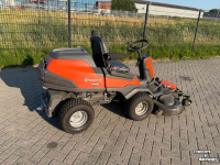 Ride-on mower Husqvarna R420T AWD