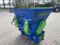 Sawdust spreader for boxes Ceres CBS-1300