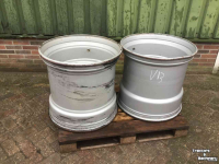 Wheels, Tyres, Rims & Dual spacers  SV.24.00x26,5 TH2