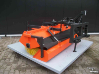 Sweeper Hofstede Veegmachine  veeg borstel machine trekker tractor 60cm borstel