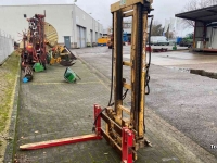 Fork lift & Fork lift truck CM Hefmast voor Tractor