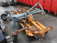 Sweeper Bema 2300 veegmachine Bema 25 met driepunt en Ahlmann shovel aansluiting rolbezem rolveger