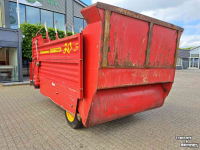 Silage-block distribution wagon Schuitemaker Amigo 30S
