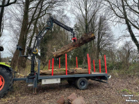 Tree transporter  bomenwagen/bomenuitrijwagen