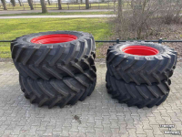 Wheels, Tyres, Rims & Dual spacers Trelleborg 650/65R38  540/65R28 TM800 nieuw op 8-gaats velgen