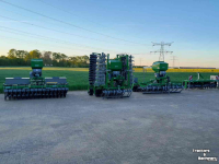 Overseeder  Grass mix plus 5m