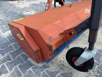 Sweeper Hekamp Veegmachine met opvangbak
