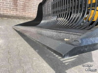 Skeleton buckets Matt Nielen Kantel puinbak / Tilt stonebucket 2300