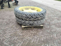 Wheels, Tyres, Rims & Dual spacers  300/95R46 steek 140/205/8