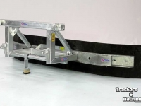 Other agricultural transport equipment and accessories Qmac Modulo Rubber mud scraper 150cm hookup Euro