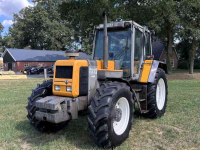 Tractor Renault 110-54 TZ
