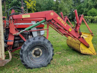 Front-end loader  Massey ferguson en Stoll
