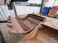 Excavator buckets  Diverse kraanbakken / graafbakken / puinbakken / puinrieken / spijlenbakken CW 30