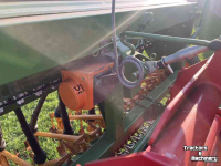 Seed drill  Pennen frees met amazone zaaimachine