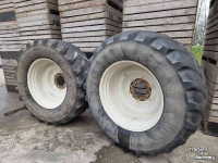 Wheels, Tyres, Rims & Dual spacers  Michelin 650/65R38 Wielen