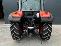 Tractor Kubota M4073