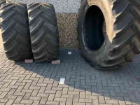 Wheels, Tyres, Rims & Dual spacers Mitas SFT Mitas banden 2x 600/70R30 30mm en 1x 710/70R42  40mm