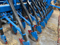 Seed drill Lemken Zirkon 7 + Saphir 7/300